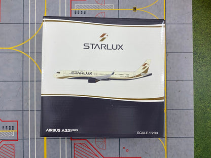 1/200 Starlux Airlines A321neo 11410 - image 2