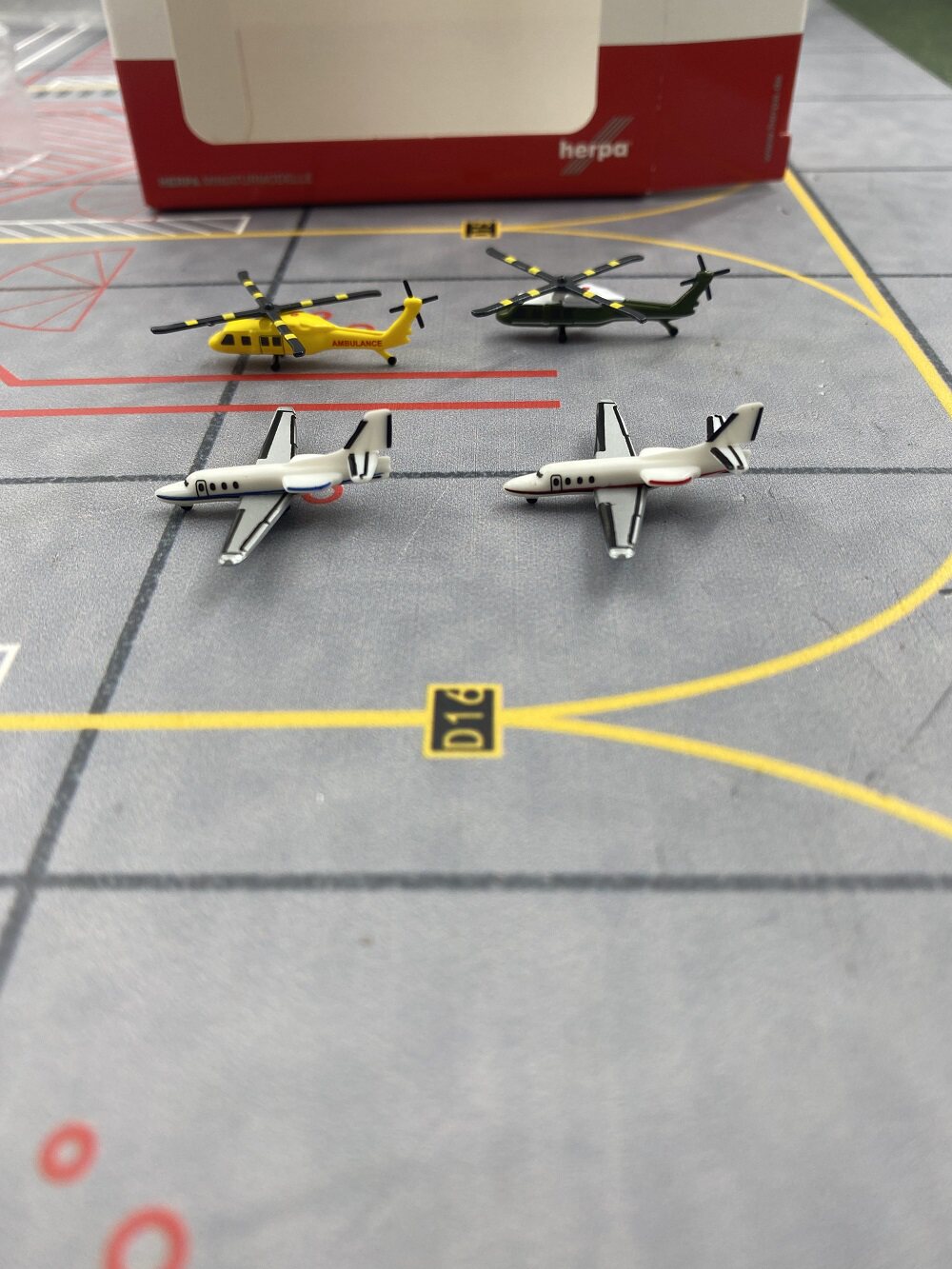 1/500 Helicopter and business jet set 535939 535939（含原盒） - image 2