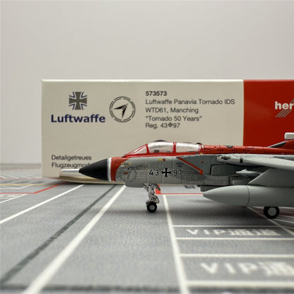 1/200 Luftwaffe Tornado 43+97 573573 - image 2