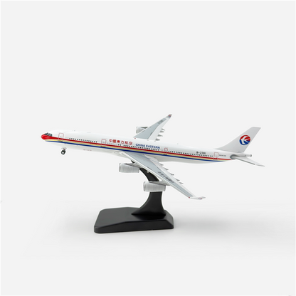1/400 China Eastern Airlines A340-300 B-2381 AV4310 - image 2