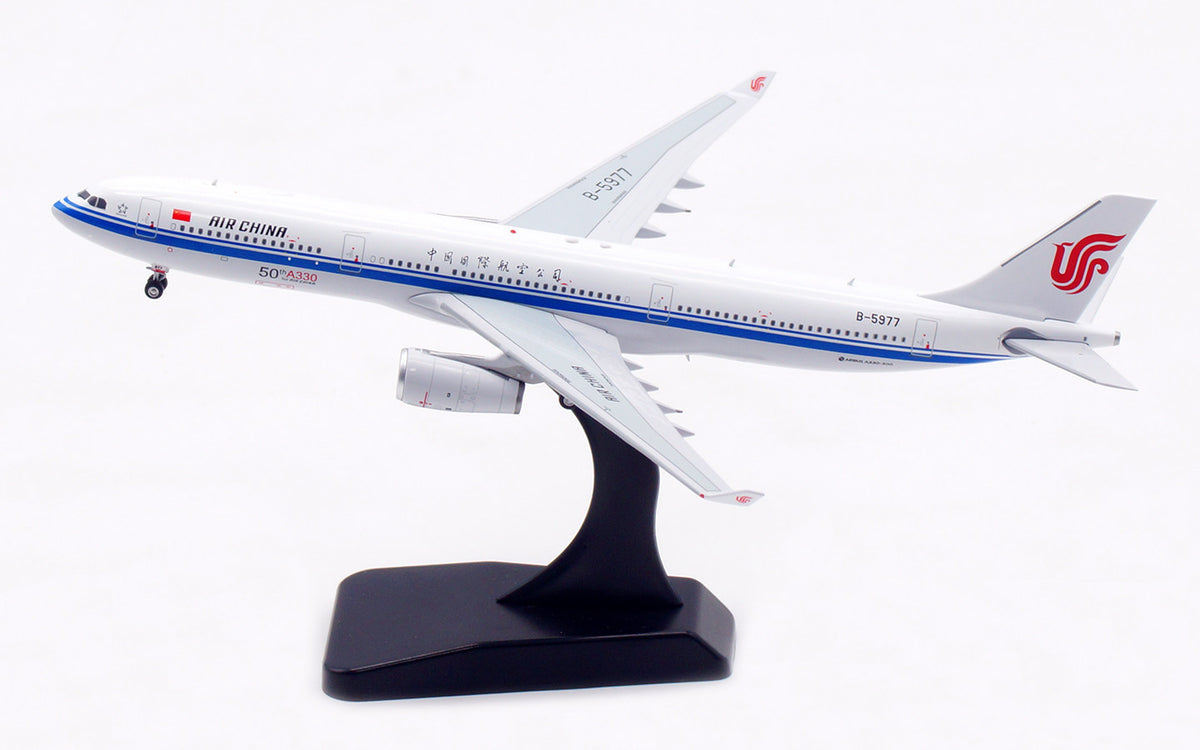 1/400 Air China A330-300 B-5977 AV4330 - image 2