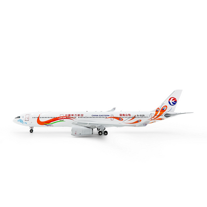 1/400 China Eastern Airlines A330-300 B-6128 AV4336 - image 2