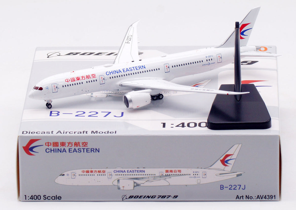 1/400 China Eastern Airlines B787-9 B-227J AV4391 - image 2