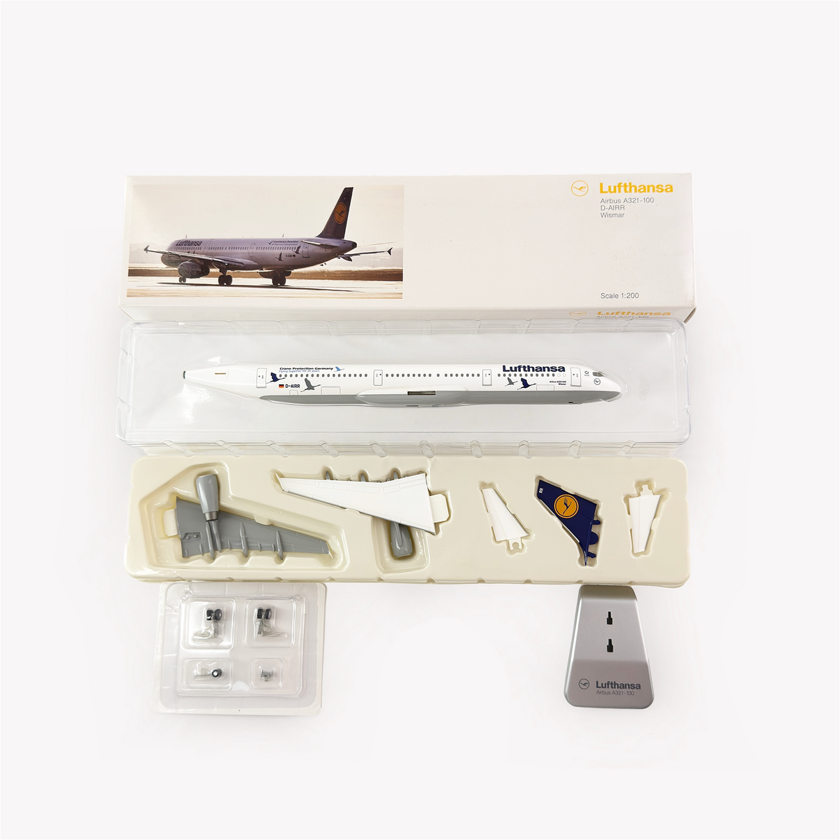 1/200 Lufthansa A321 D-AIRR LH52 - image 2