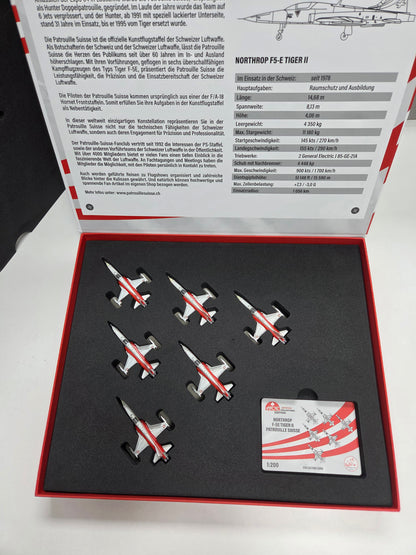 Tiger F-5E Patrouille Suisse Giftset with 6 Metal Models 1:200