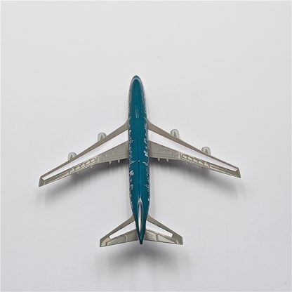 1/400 Cathay Pacific B747-200 B-HIB - image 6