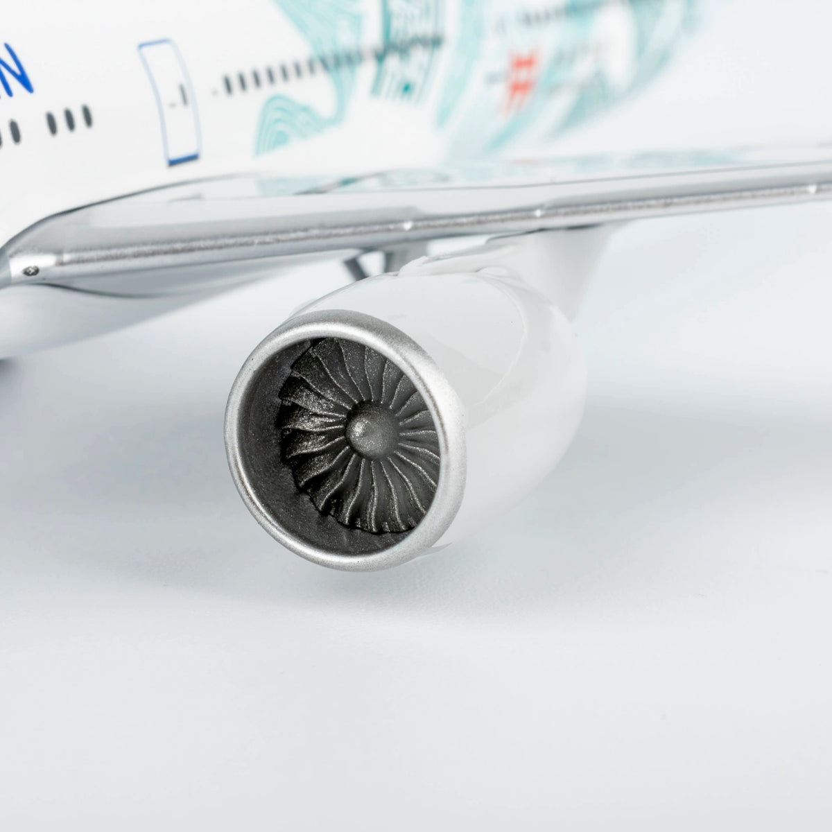 1/400 China Eastern Airlines Boeing 777-300ER B-7349 NGCES100 - cover