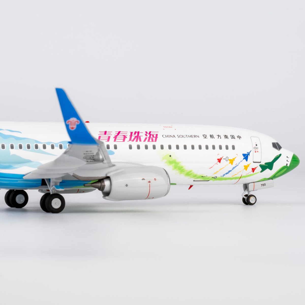 1/200 China Southern Airlines Boeing 737-800 B-1700 NG24039