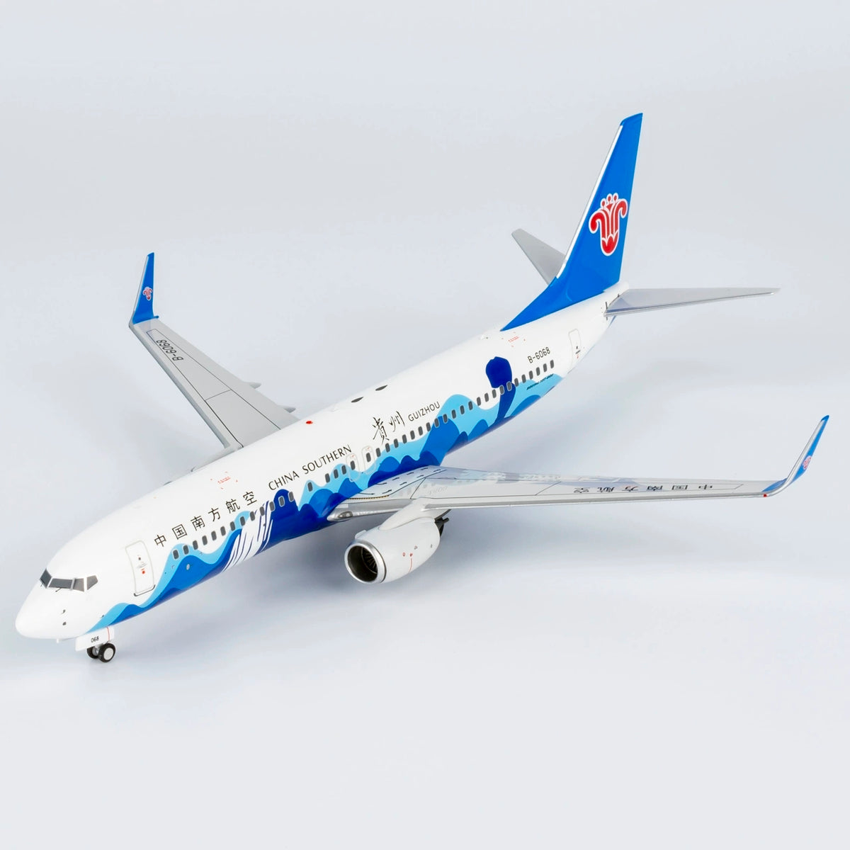1/200 China Southern Airlines Boeing 737-800 B-6068 NG24047