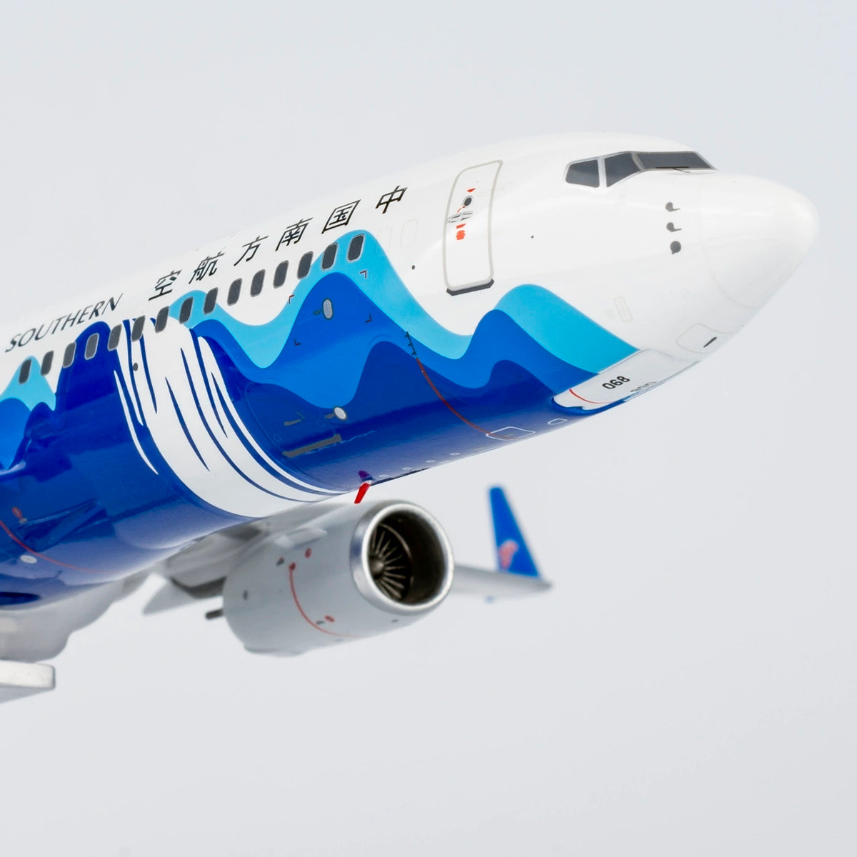 1/200 China Southern Airlines Boeing 737-800 B-6068 NG24047
