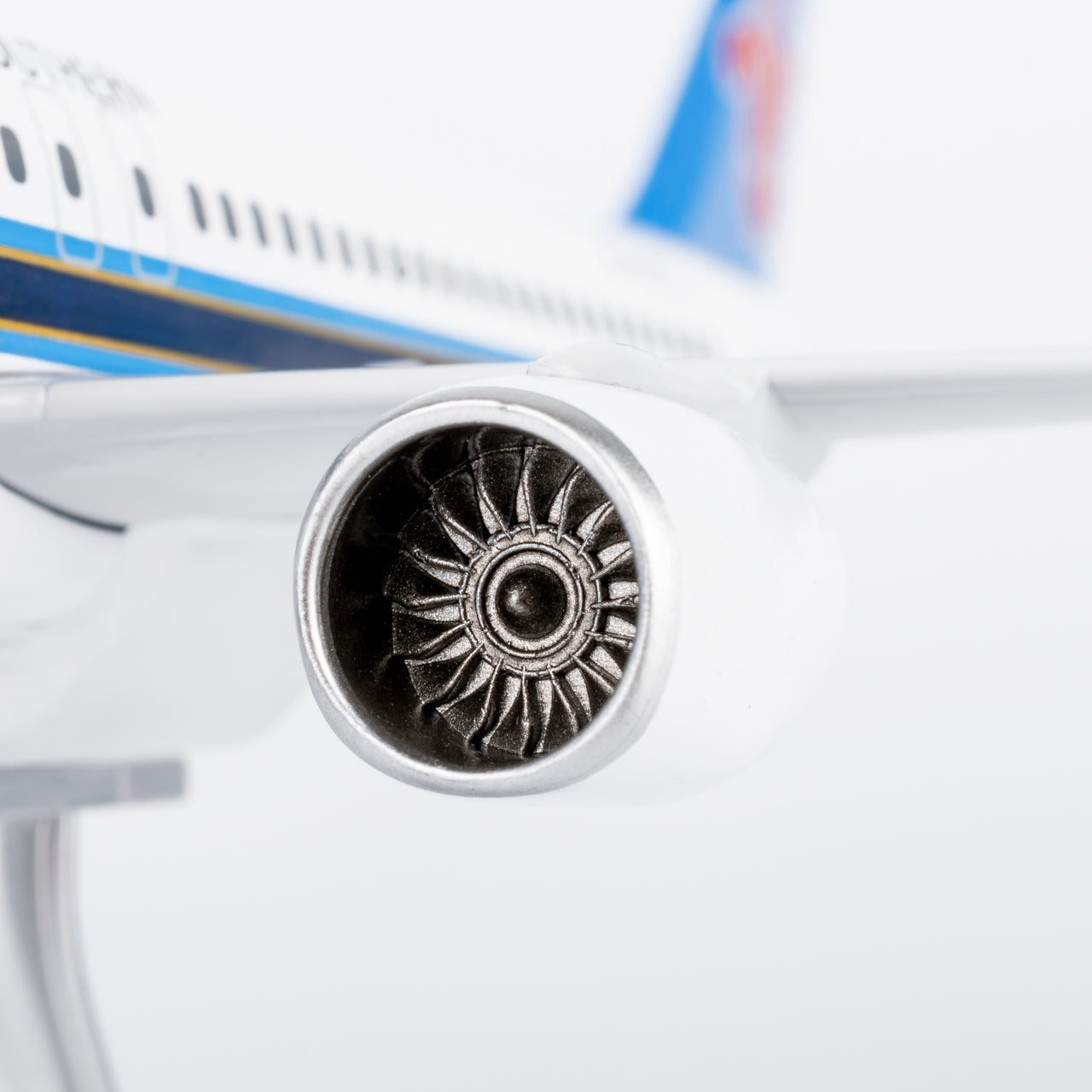 China Southern Comac C919 B-657J