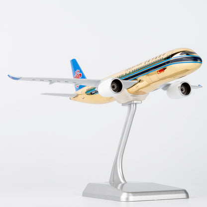 China Southern Comac C919「golden fuselage」 B-657J