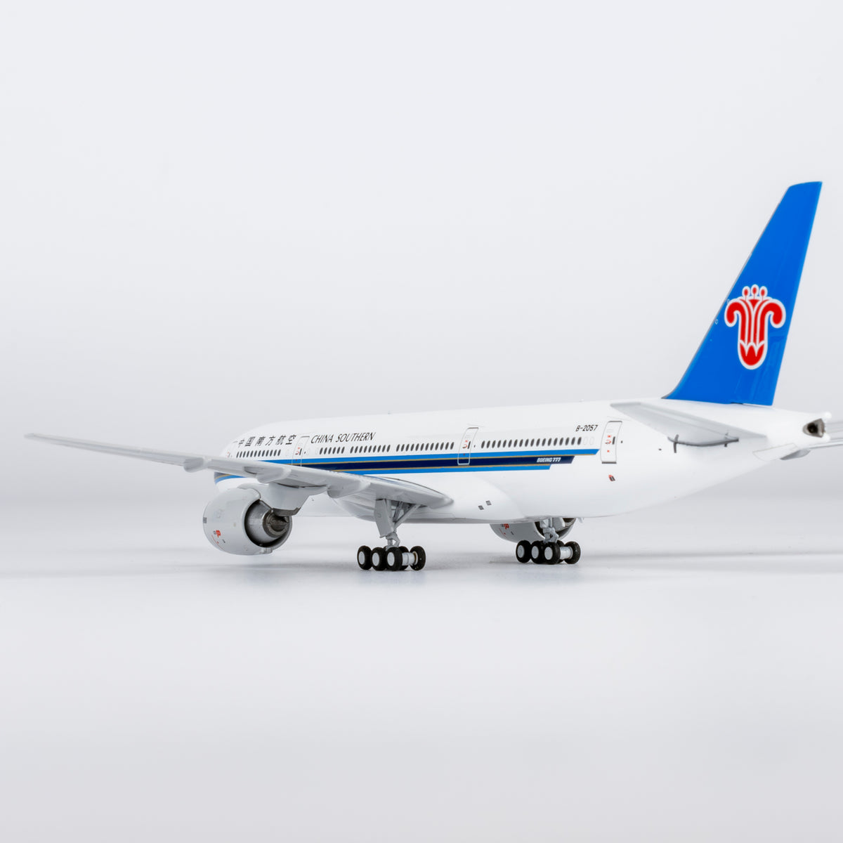 1/400 China Southern Airlines Boeing 777-200ER B-2057 NG24184