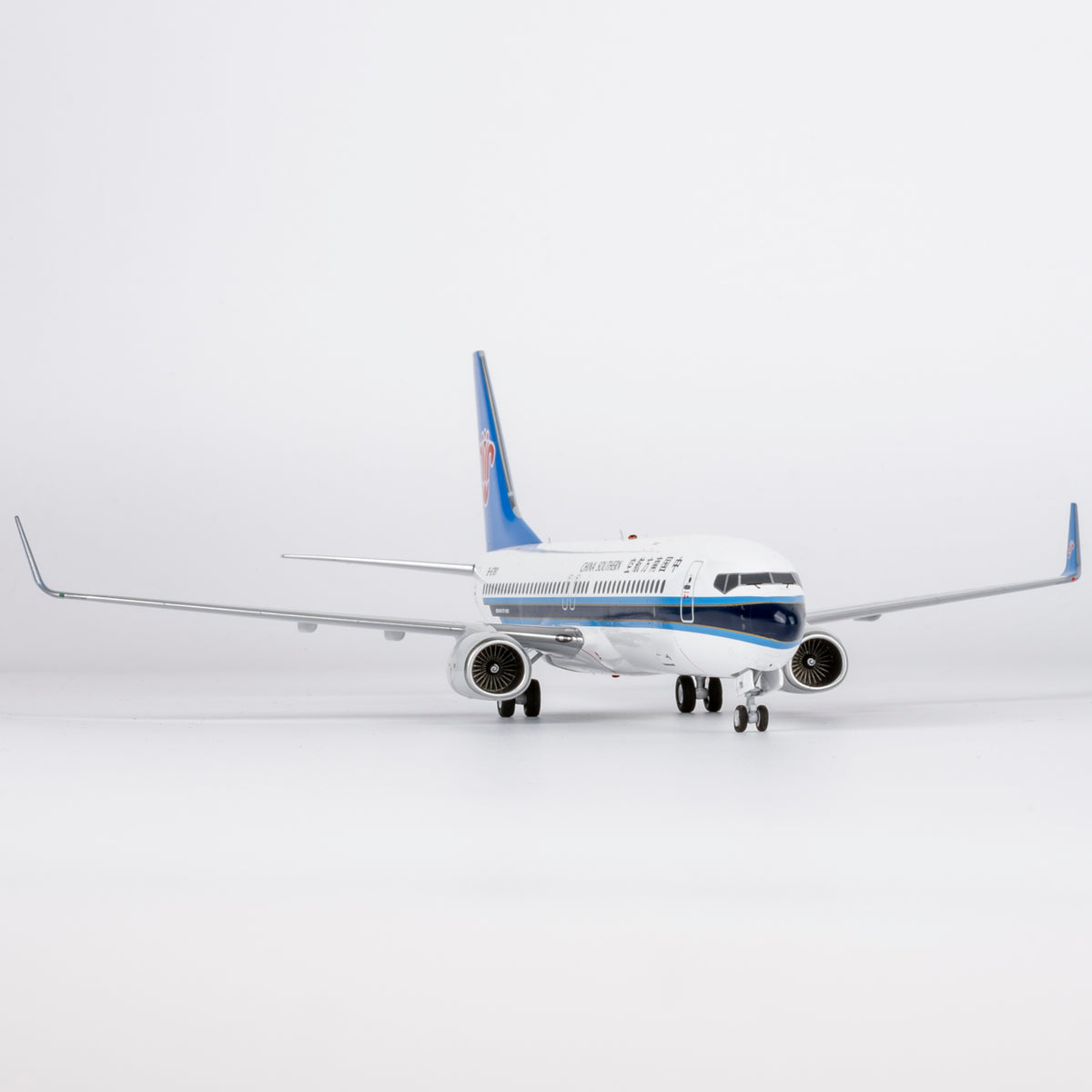 1/200 China Southern Airlines Boeing 737-800 B-5761 NG24192