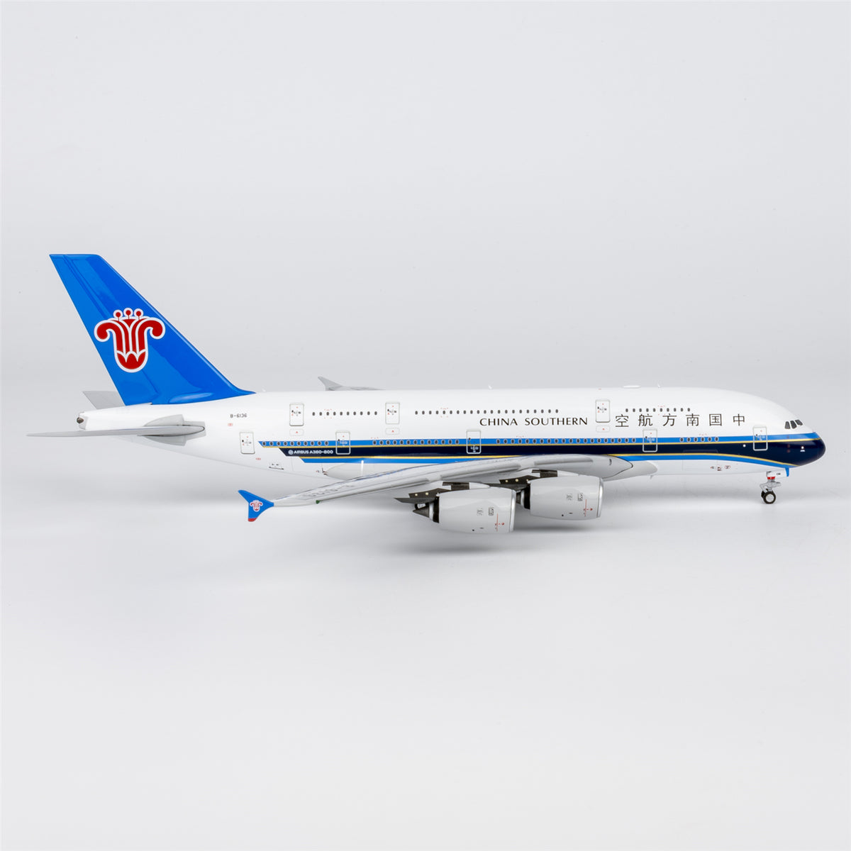 1/400 China Southern Airlines Airbus A380-800 B-6136 "Luxurious Packaging" NG24625