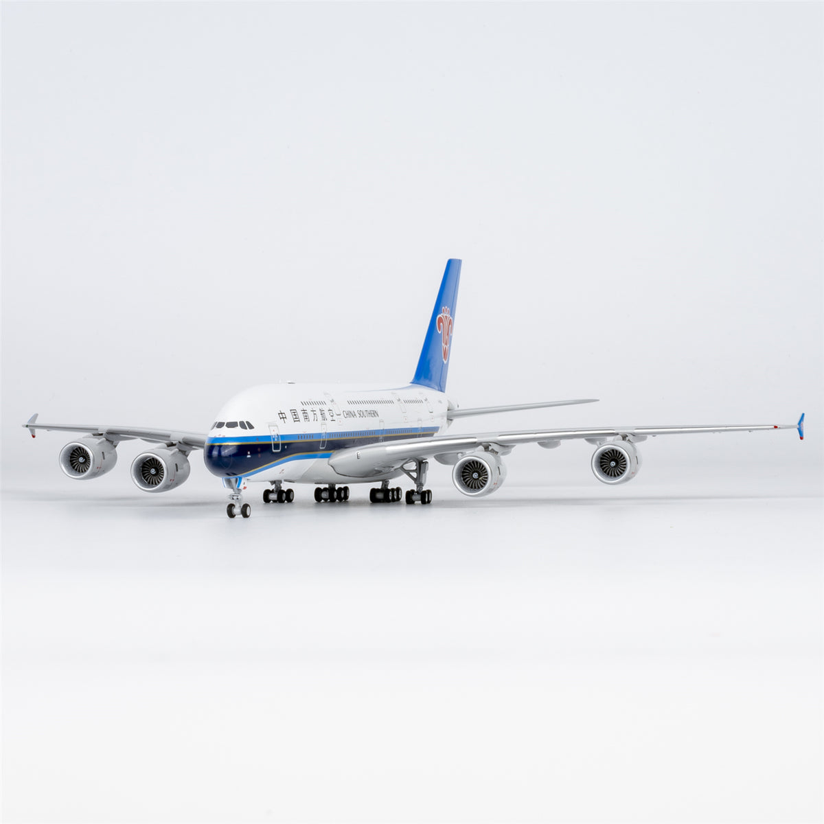 1/400 China Southern Airlines Airbus A380-800 B-6136 "Luxurious Packaging" NG24625