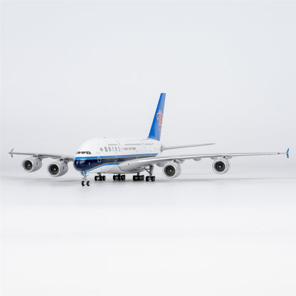 1/400 China Southern Airlines Airbus A380-800 B-6136 "Luxurious Packaging" NG24625