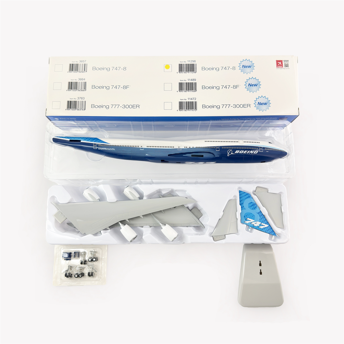 1/200 Boeing B747-8 11298 - image 3