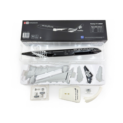 1/200 Air New Zealand B777-300ER 11915 - image 3