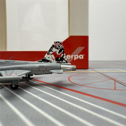 1/200 Swiss Air Force F-5E J-3033 572521 - image 3