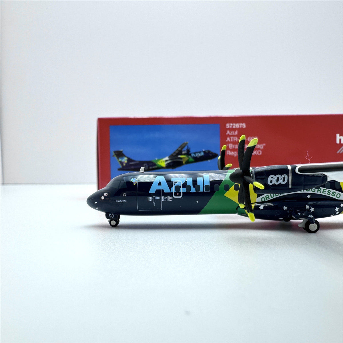 1/200 Azul ATR-72 PR-AKO 572675 - image 3