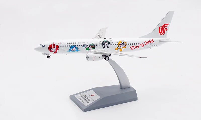 1/200 Air China B737-800 B-5176 AV2084 - image 3
