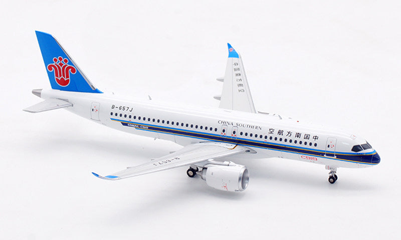 1/200 China Southern Airlines C919 B-657J AV2113 - image 3