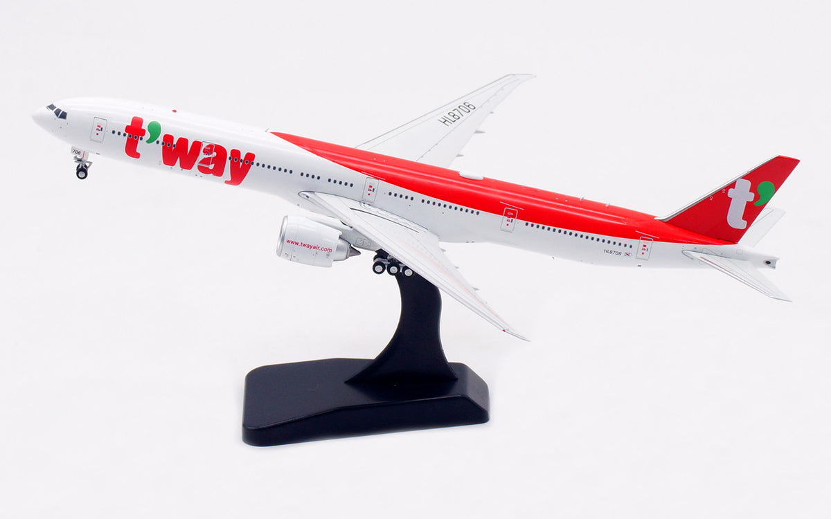 1/400 TwayAir B777-300ER HL8706 AV4297 - image 3