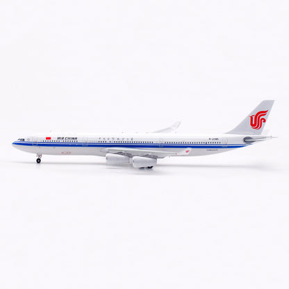 1/400 Air China A340-300 B-2385 AV4303 - image 3