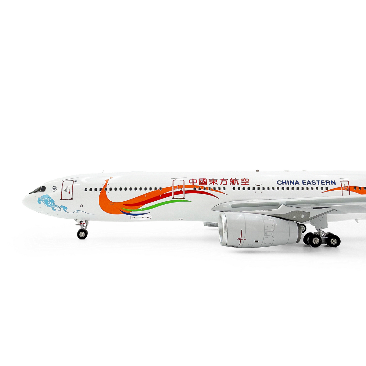 1/400 China Eastern Airlines A330-300 B-6128 AV4336 - image 3