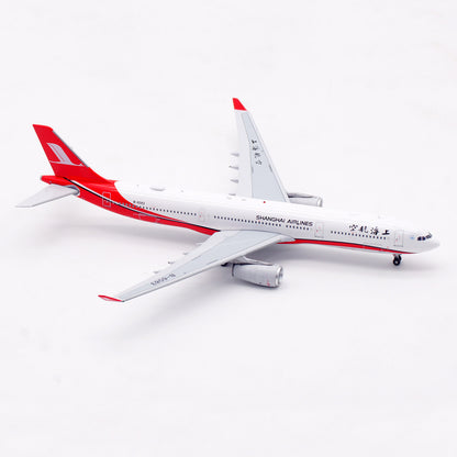1/400 Shanghai Airlines A330-300 B-6083 AV4371 - image 3