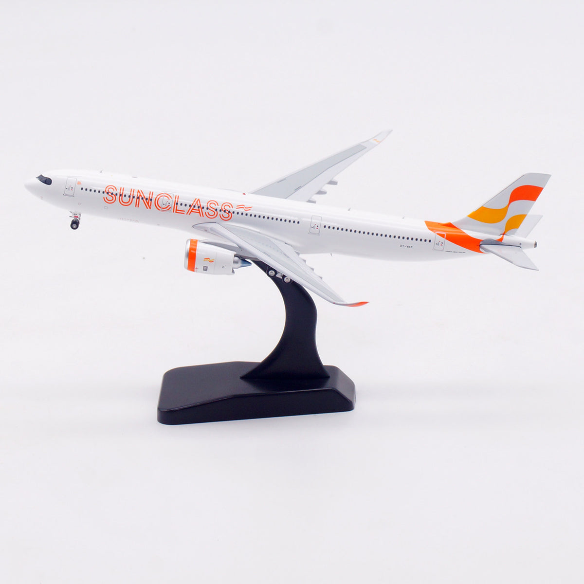 1/400 Sunclass Airlines A330-900NEO OY-VKP AV4415 - image 3
