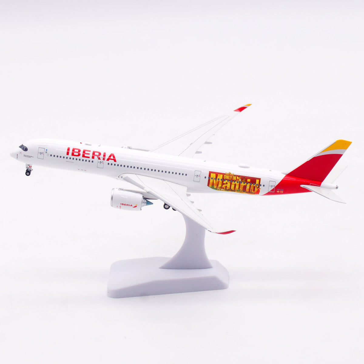 1/400 Iberia A350-900 EC-NIG AV4434 - image 3