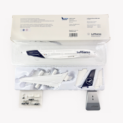 1/200 Lufthansa A380 DLH002 - image 3