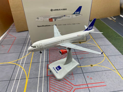 1/200 SAS Scandinavian Airlines A320 OY-KAN HG30022 - image 3