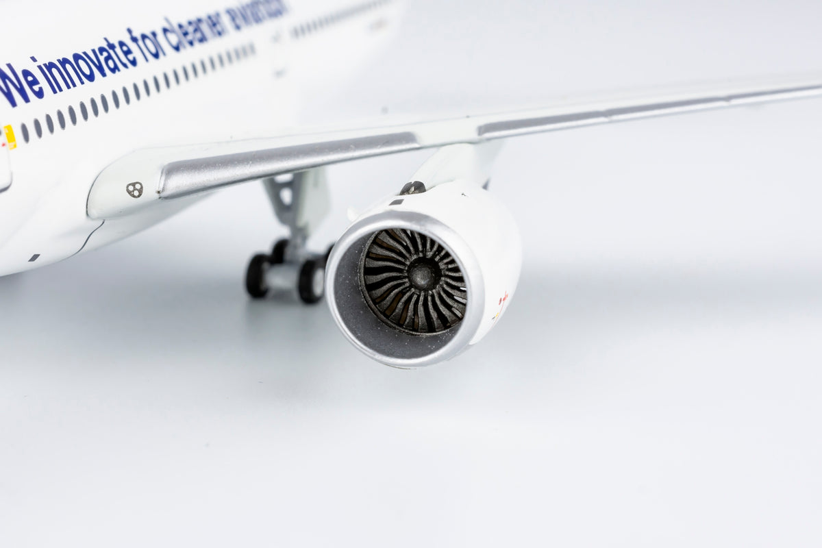 1/400 Lufthansa Airbus A350-900 D-AIVD NG39040