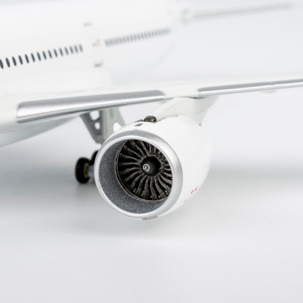 1/400 Blank Model Airbus A350-900 NG39051