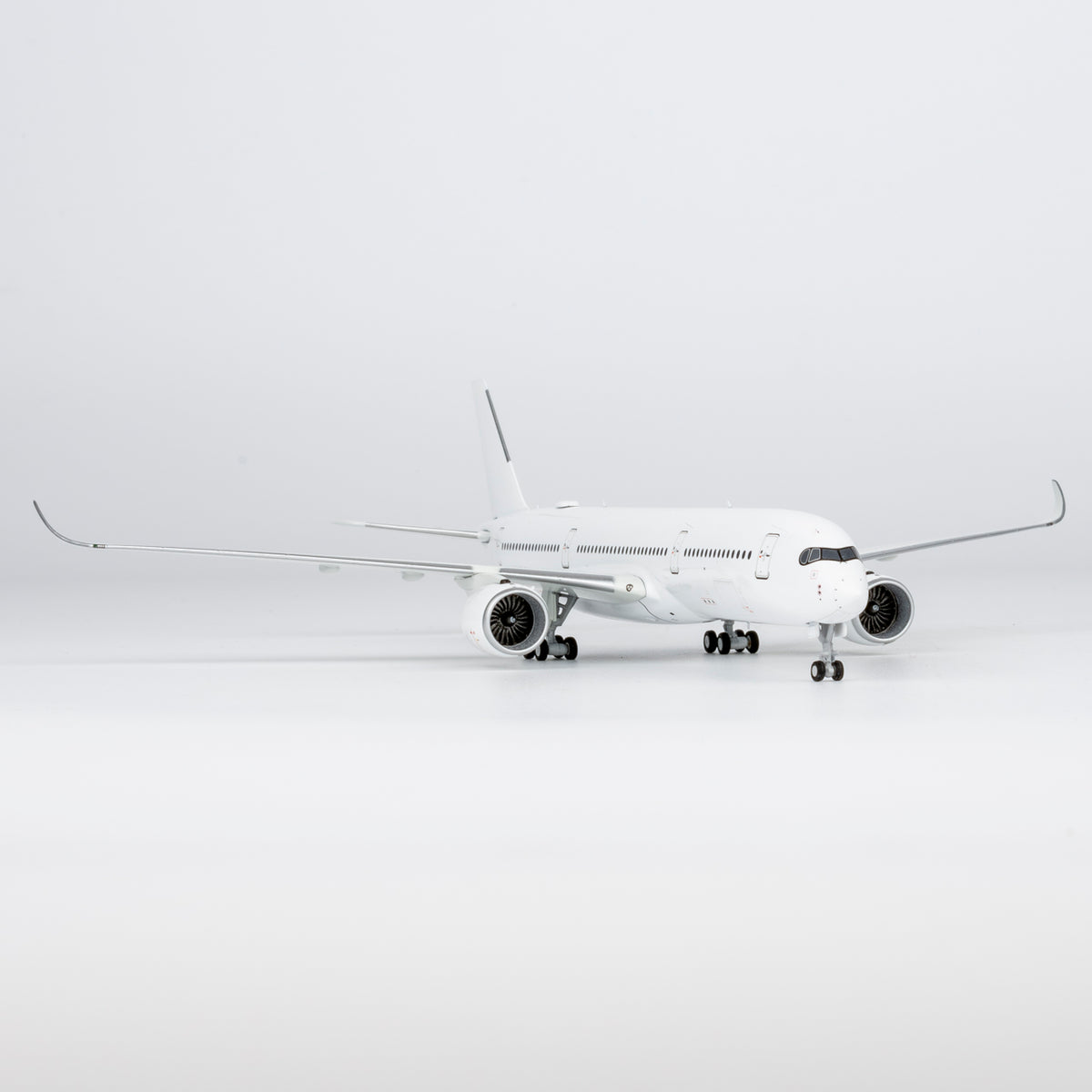 1/400 Blank Model Airbus A350-900 NG39051