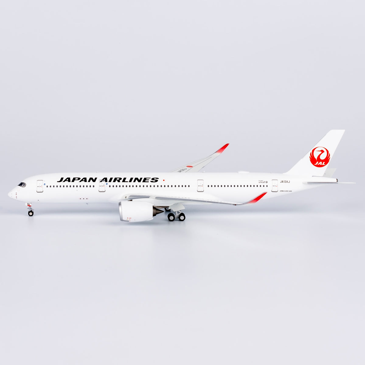 1/400 Japan Airlines Airbus A350-900 JA13XJ NG39090