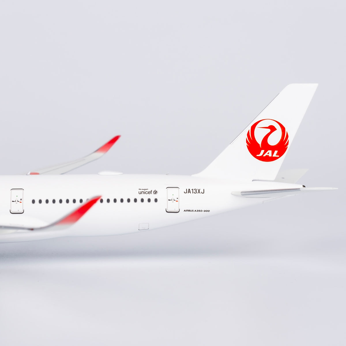 1/400 Japan Airlines Airbus A350-900 JA13XJ NG39090