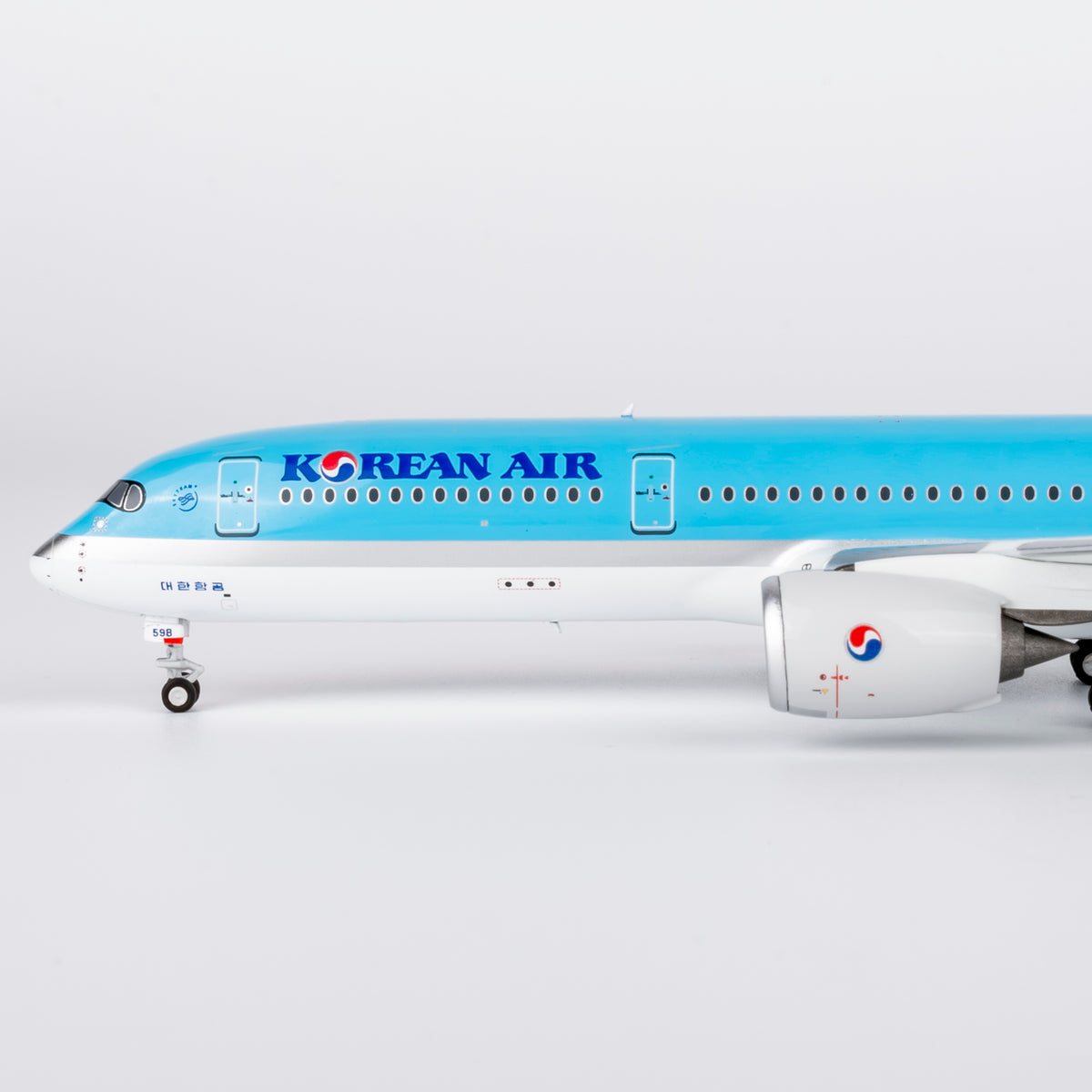 1/400 Korean Air Airbus A350-900 HL8598 NG39102