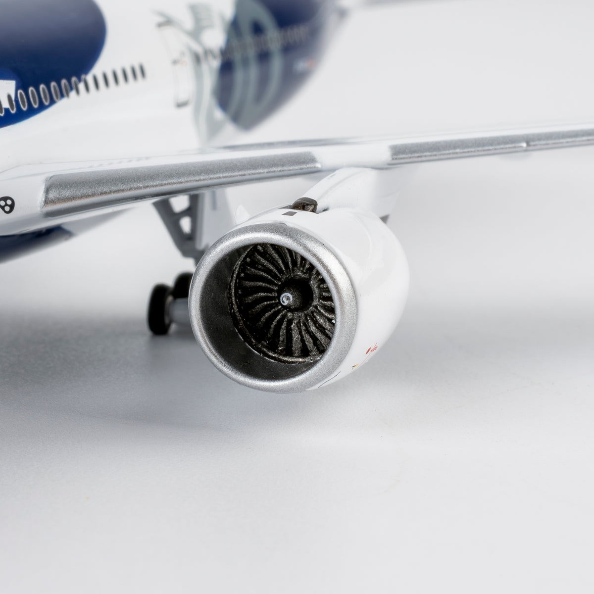 1/400 Lufthansa Airbus A350-900 D-AIXL "Years Anniversary" NG39131