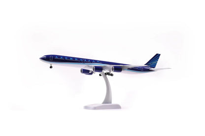 1/200 Azerbaijan Airlines A340-600 11922 - image 4