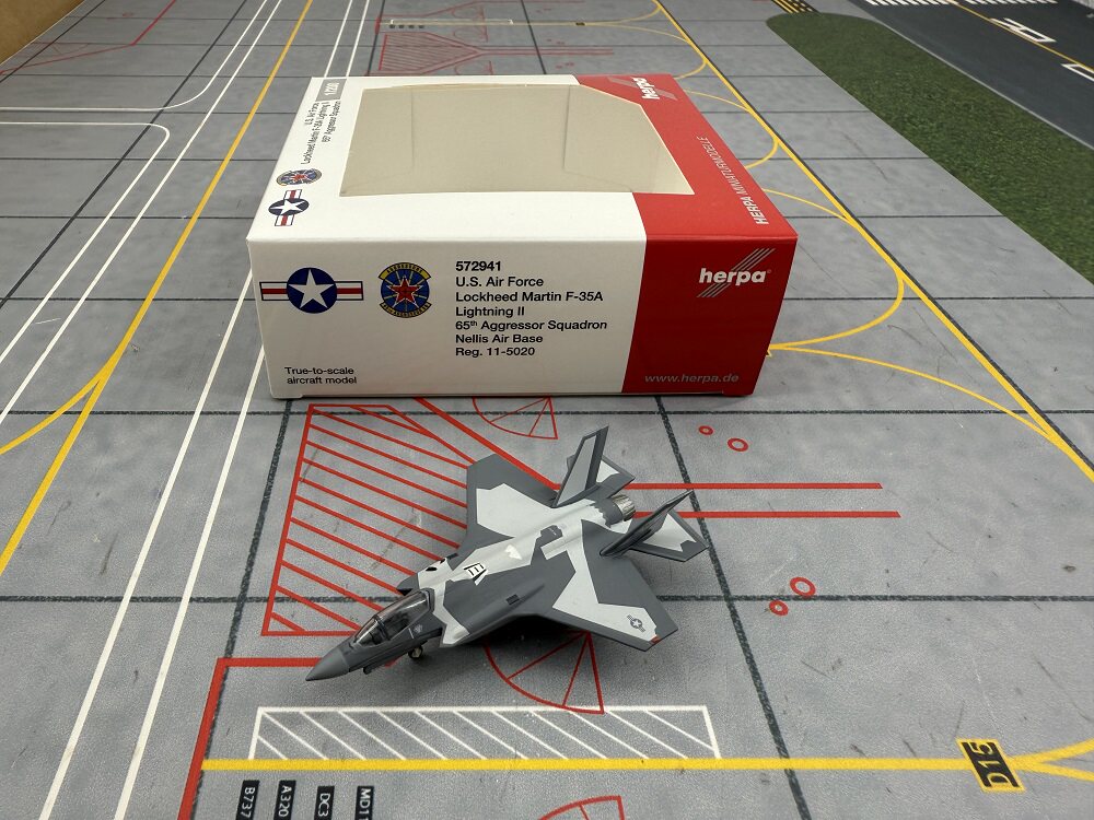 1/200 United States Air Force F-35A 11-5020 572941 - image 4