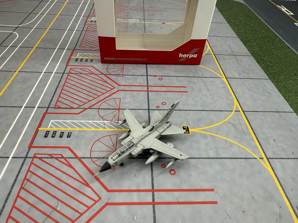 1/200 F.F.AA Tornado MM7066/6-43 573078 - image 4
