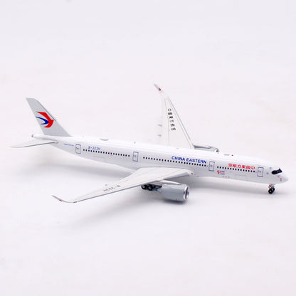 1/400 China Eastern Airlines A350-900 B-323H AV4119 - image 4