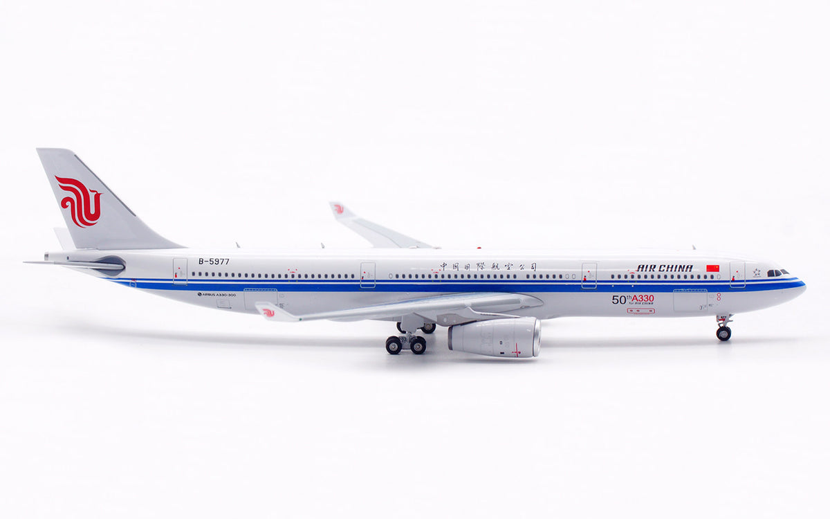 1/400 Air China A330-300 B-5977 AV4330 - image 4