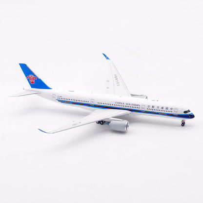 1/400 China Southern Airlines A350-900 B-32EE AV4366 - image 4
