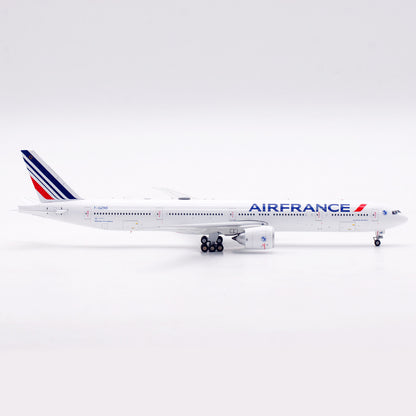 1/400 Air France B777-300ER F-GZNE AV4380 - image 4