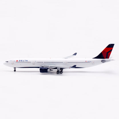 1/400 Delta Air Lines A330-300 N831NW WB4057 - image 4
